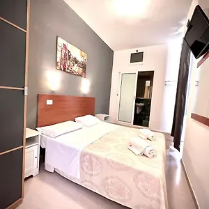 Hotel Alius And Freerome